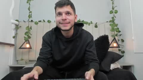 ENZO online show from November 8, 3:26 pm