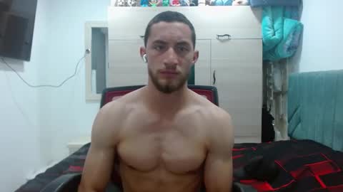 Snapshot of enzo_savage chatting on September 29, 7:32 pm enzo_savage online show from September 29, 7:32 pm