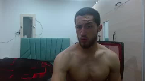 Snapshot of enzo_savage chatting on October 14, 6:48 pm enzo_savage online show from October 14, 6:48 pm
