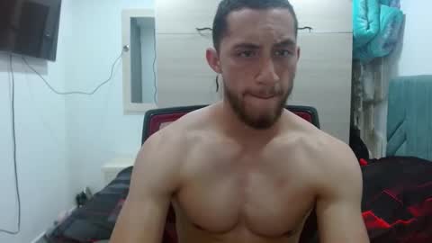 Snapshot of enzo_savage chatting on September 27, 7:12 pm enzo_savage online show from September 27, 7:12 pm