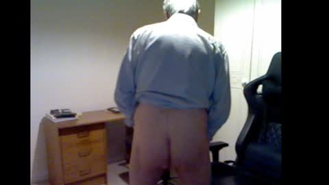 Snapshot of erasmus_d chatting on December 17, 6:20 pm erasmus_d online show from December 17, 6:20 pm