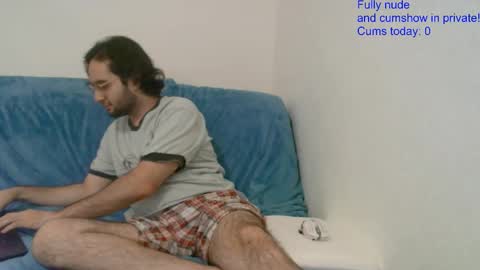 Snapshot of eren_jaeger2000 chatting on October 6, 3:22 am Eren online show from October 6, 3:22 am
