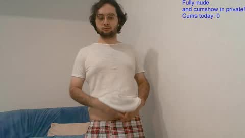 Snapshot of eren_jaeger2000 chatting on October 4, 3:11 am Eren online show from October 4, 3:11 am