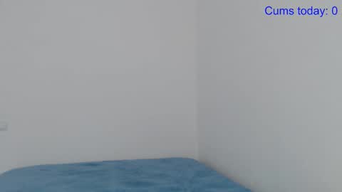 Snapshot of eren_jaeger2000 chatting on October 14, 4:30 am Eren online show from October 14, 4:30 am