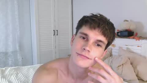 Eric Crush online show from October 22, 7:23 am