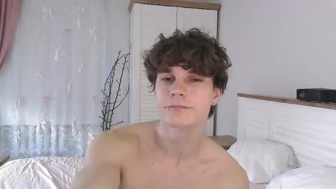 Eric Crush online show from March 22, 4:06 am