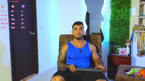 Snapshot of eric_harrison1 chatting on January 9, 1:50 am Brayan online show from January 9, 1:50 am