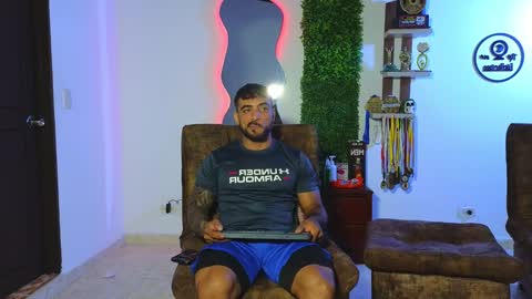 Snapshot of eric_harrison1 chatting on January 16, 2:09 am Brayan online show from January 16, 2:09 am