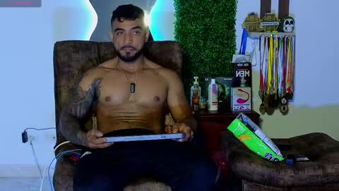 Snapshot of eric_harrison1 chatting on March 3, 1:07 am Brayan online show from March 3, 1:07 am