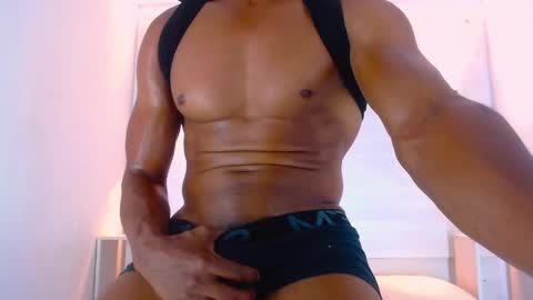 Snapshot of eric_latino chatting on March 3, 2:22 am Eric Latino online show from March 3, 2:22 am