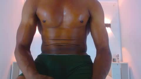 Snapshot of eric_latino chatting on March 7, 4:23 am Eric Latino online show from March 7, 4:23 am