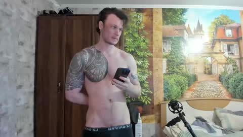 Snapshot of eric_the_vikking chatting on October 28, 12:40 pm Eric online show from October 28, 12:40 pm