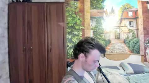 Snapshot of eric_the_vikking chatting on October 20, 2:10 pm Eric online show from October 20, 2:10 pm