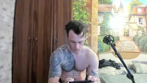 Snapshot of eric_the_vikking chatting on October 25, 8:49 am Eric online show from October 25, 8:49 am