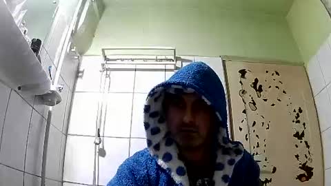 Snapshot of ericboy32 chatting on February 15, 9:28 pm eric online show from February 15, 9:28 pm