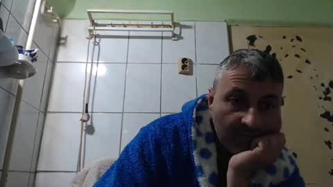 Snapshot of ericboy32 chatting on February 28, 12:20 pm eric online show from February 28, 12:20 pm