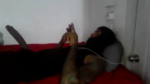Snapshot of ericbuck chatting on January 20, 4:32 am Eric Buck online show from January 20, 4:32 am