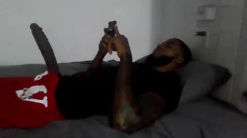 Snapshot of ericbuck chatting on December 22, 4:28 am Eric Buck online show from December 22, 4:28 am