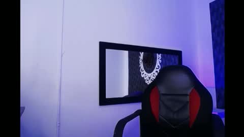 Erick  online show from April 10, 9:22 pm