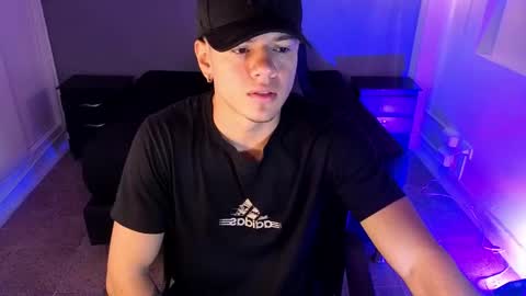 Erick  online show from April 20, 12:30 pm