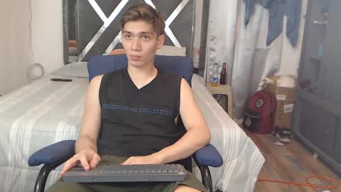 erick_de_rossee online show from January 28, 1:50 am