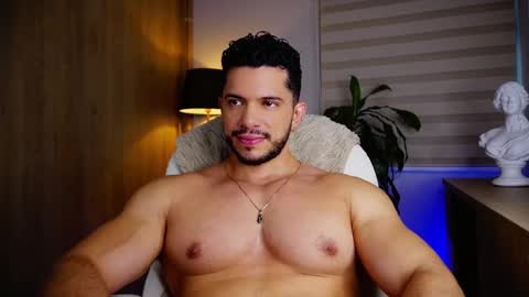 Snapshot of erick_thompson chatting on September 29, 10:27 pm Erick Thompson online show from September 29, 10:27 pm