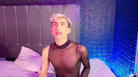 erick online show from November 18, 4:49 am