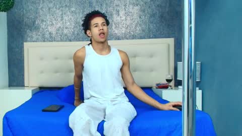 Snapshot of erick_zhimerman chatting on October 20, 5:11 am online show from October 20, 5:11 am