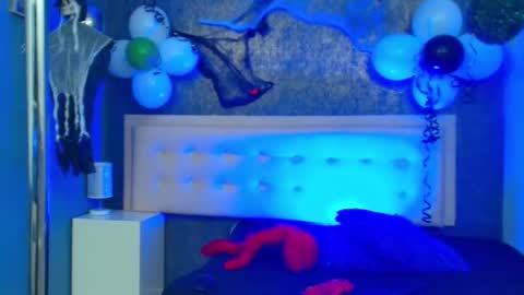 Snapshot of erick_zhimerman chatting on October 24, 4:36 am online show from October 24, 4:36 am