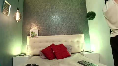 Snapshot of erick_zhimerman chatting on March 5, 3:41 am online show from March 5, 3:41 am