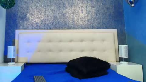 Snapshot of erick_zhimerman chatting on September 24, 2:33 am online show from September 24, 2:33 am