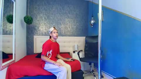Snapshot of erick_zhimerman chatting on October 8, 3:55 am online show from October 8, 3:55 am