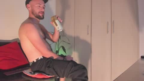 erickpritz_xh online show from April 6, 5:19 am