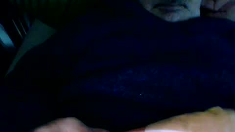 Snapshot of ericsub611 chatting on February 10, 1:01 pm ericsub611 online show from February 10, 1:01 pm