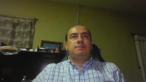 Snapshot of erik1781 chatting on February 11, 5:05 am erik1781 online show from February 11, 5:05 am