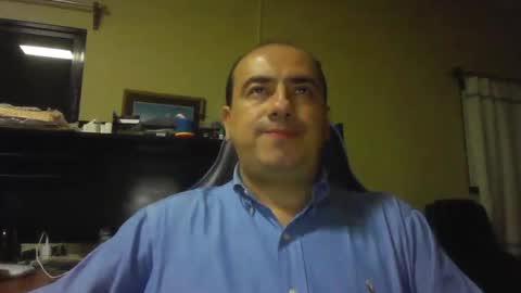 Snapshot of erik1781 chatting on December 15, 2:30 am erik1781 online show from December 15, 2:30 am
