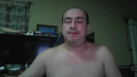 Snapshot of erik1781 chatting on January 4, 1:21 am erik1781 online show from January 4, 1:21 am