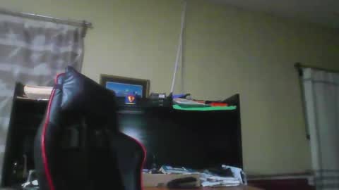 Snapshot of erik1781 chatting on October 10, 2:27 am erik1781 online show from October 10, 2:27 am