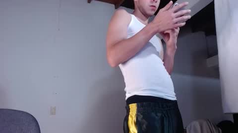 Snapshot of erik_rodriguez chatting on January 11, 11:56 pm Erik rodriguez online show from January 11, 11:56 pm