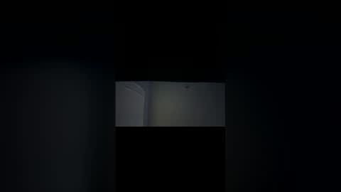 erikletrash24 online show from February 15, 5:24 am