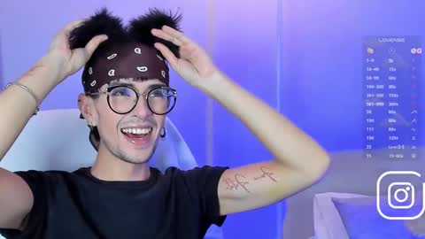   online show from December 3, 1:44 am