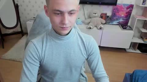 Max online show from October 17, 2:04 am