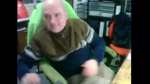 ernello online show from January 9, 9:09 pm