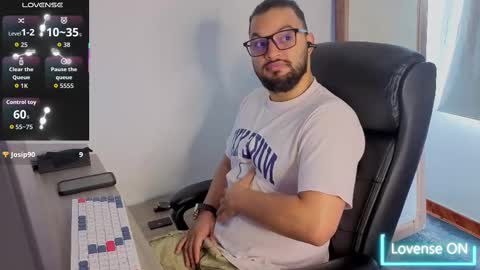 Snapshot of ernesto_rodriguez_82 chatting on September 14, 3:36 pm ernesto rodriguez 82 online show from September 14, 3:36 pm