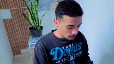 Snapshot of eros_chipre chatting on October 23, 3:04 pm Eros online show from October 23, 3:04 pm