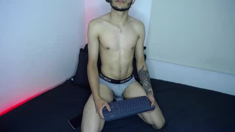 Snapshot of eros_chipre chatting on December 25, 5:16 am Eros online show from December 25, 5:16 am