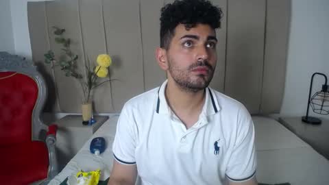 Snapshot of eros_kai chatting on October 26, 5:09 am Eros Kai online show from October 26, 5:09 am