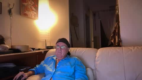 eros online show from November 14, 12:17 pm