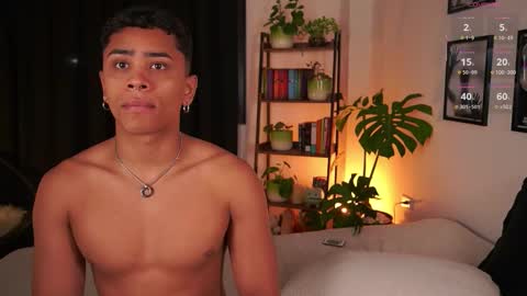 Snapshot of eroswild_ chatting on September 25, 2:10 am Eros Wild online show from September 25, 2:10 am
