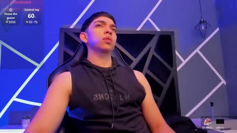 Snapshot of eryonbradley chatting on October 7, 11:25 am Eryon online show from October 7, 11:25 am